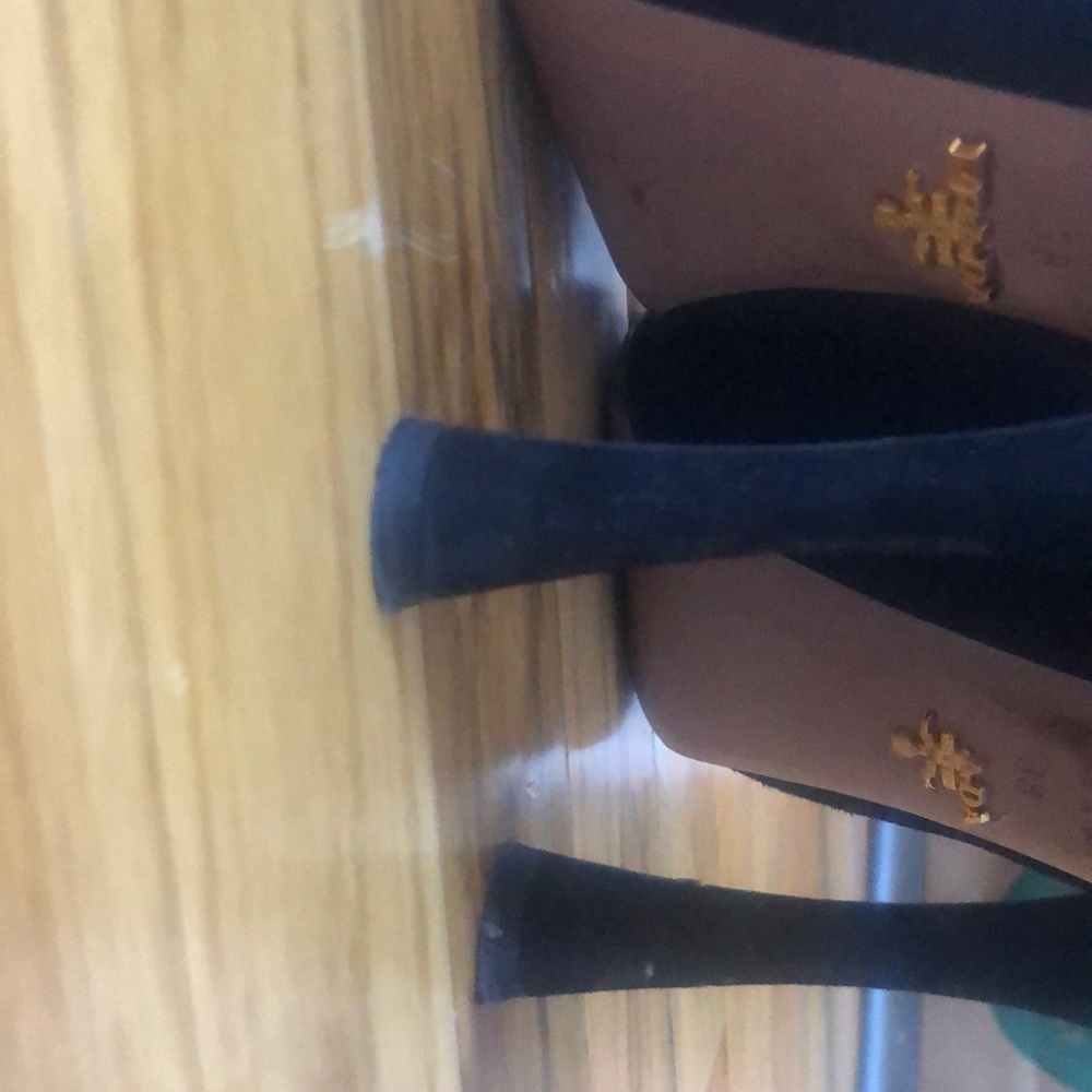 Prada Heels - Picture 6 of 7